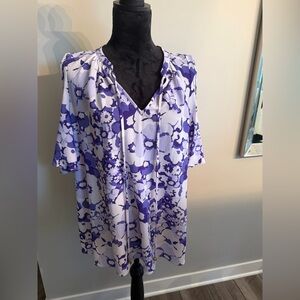 Michael Kors Purple and White Floral V-Neck Blouse

#99